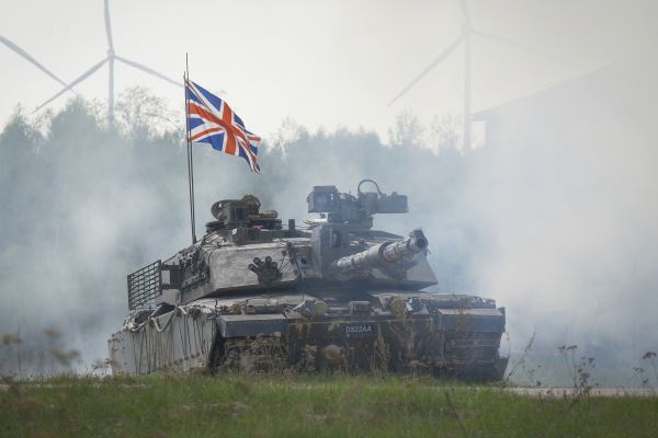 «Второстепенная военная держава»: почему в Великобритании заявили о неготовности вооружённых сил к конфликтам